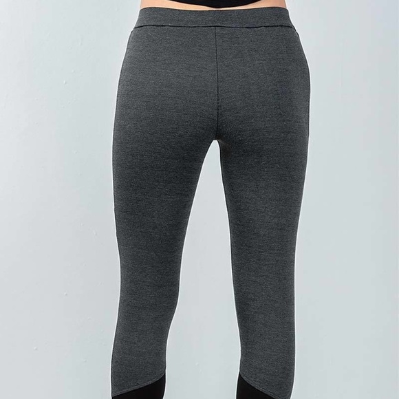 ‼️CLEARANCE‼️ Two Tone Leggings - Picture 5 of 8